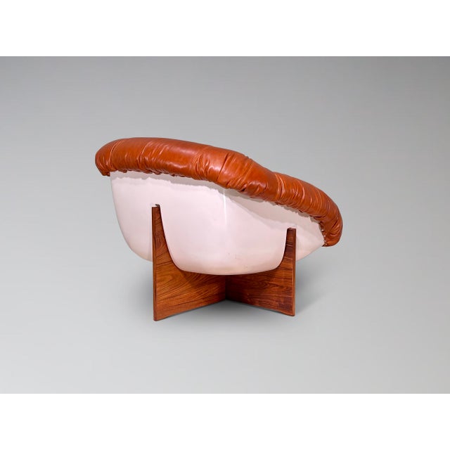 Restored Percival Lafer Mp-61 Leather and Rosewood Lounge Chairs – Pair For Sale - Image 9 of 17