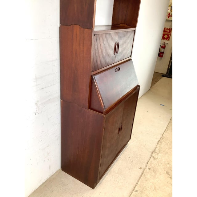 1960s Walnut MCM Secretary Bookcase, Drop-Front Desk, Modular For Sale In Philadelphia - Image 6 of 12