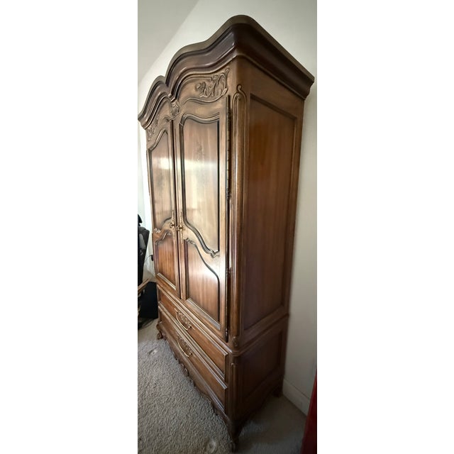 French Provincial 1960s Drexel Heritage French Provincial Wardrobe Armoire For Sale - Image 3 of 9