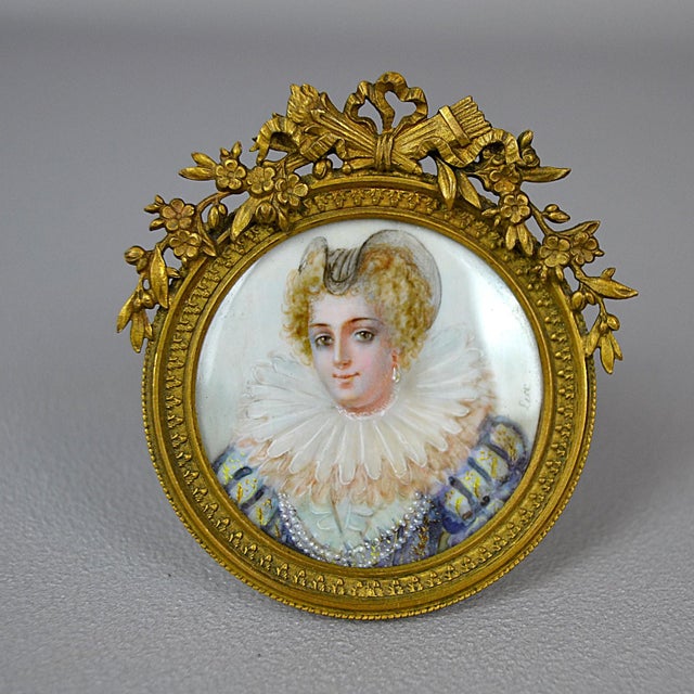 Luc, Miniature Portrait of a Lady in Elizabethan Costume, 1800s, Painting, Framed For Sale - Image 4 of 15