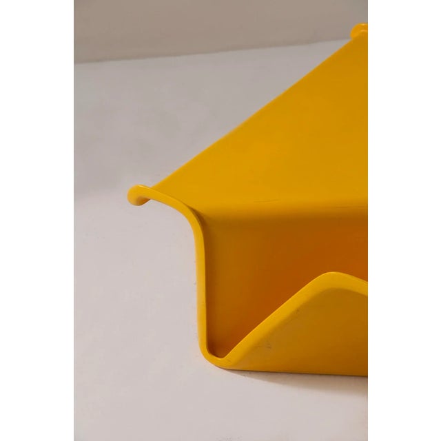 1970s Yellow Coffee Table by Cesare Leonardi and Franca Stagi for Kappa, 1970s For Sale - Image 5 of 11