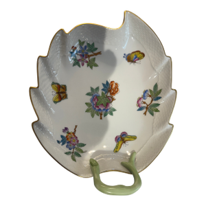 Late 20th Century Herend Leaf Dish Queen Victoria Pattern