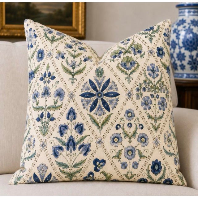Oscar de la Renta "Susani Trellis" Designer Pillow | 22" x 22" | Blue/Green | Includes Down-Feather Blend Insert Elevate...