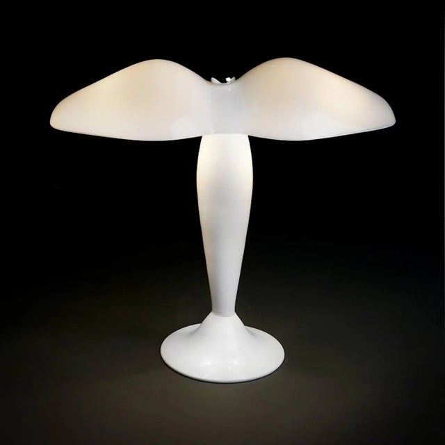 Milk white mouth blown and hand finished Murano glass table lamp designed in 1994 by Carlo Moretti. 2 x 40 watt...