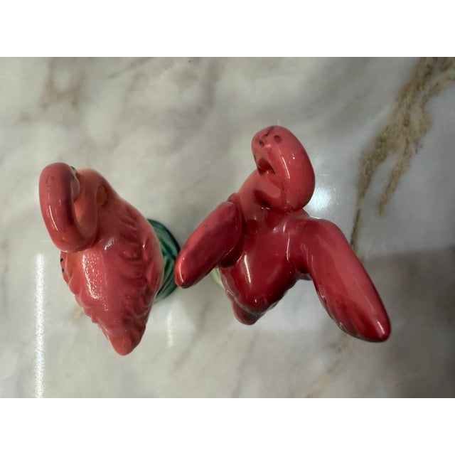 Vintage Pink Flamingo Salt and Pepper Shakers, Niagara Falls Souvenir For Sale - Image 4 of 10