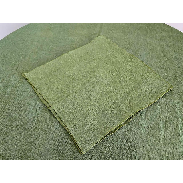 Mid-Century Modern Vintage Woven Linen Tablecloth and Napkins - Set of 5 For Sale - Image 3 of 10