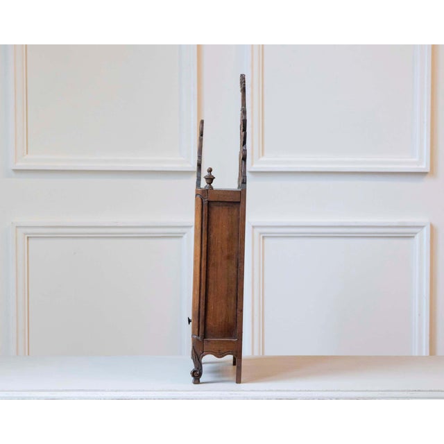 Large Provençal Walnut Fariniero with Carved Openwork, Early 19th Century For Sale In Atlanta - Image 6 of 8