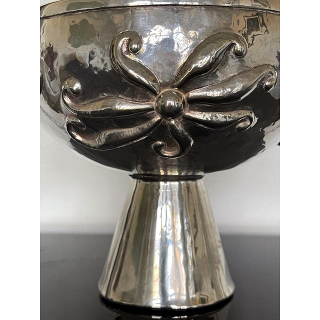Metal 1960s Sculptural Silver Center Bowl with Relief Surface Graziella Laffi For Sale - Image 7 of 12