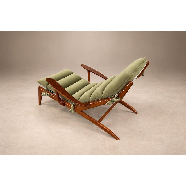 Textile Brazilian Modern Chaise Lounge in Caviúna and Moss-Olive Velvet by Pierre Weckx, 1950s For Sale - Image 7 of 18