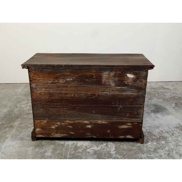Italian 1800s Walnut Commode with Three Drawers and Raised Diamond Motifs For Sale - Image 10 of 12