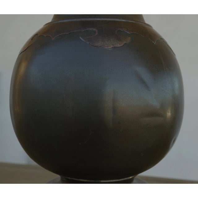 Vintage 60s Mid-Century Chinoiserie Brass & Copper Urn Large Table Lamp, Beautiful Dark Patina For Sale - Image 15 of 18