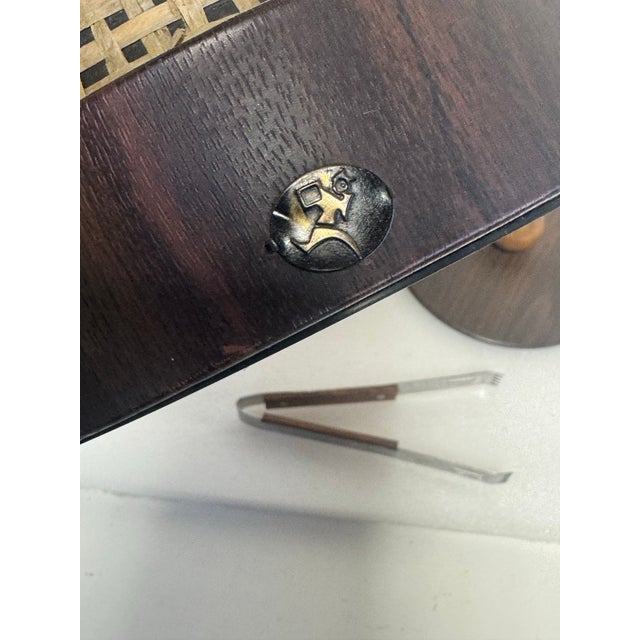 Brown Vintage Mid-Century Modern Ice Bucket Faux Wood Grain Finish With a Rattan or Wicker Overlay. Made in Usa. For Sale - Image 8 of 11