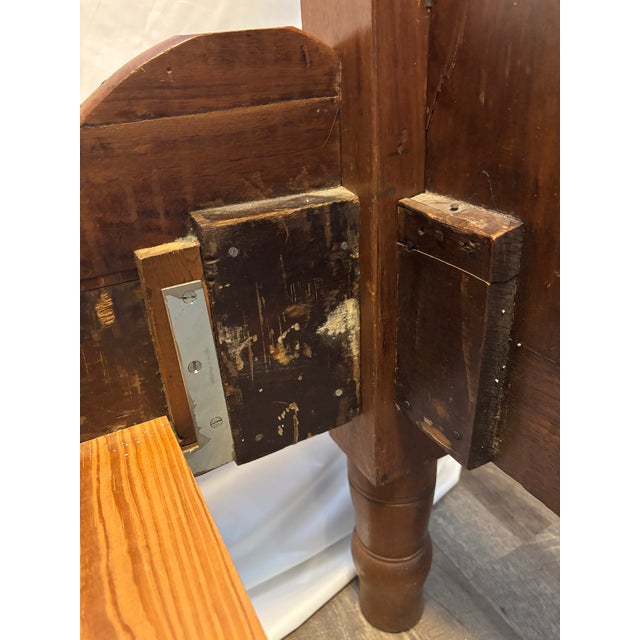 19th Century Texas Biedermeier High-Tester Bed | Galveston Origin | Solid Walnut | 170-Year Provenance | Antique Double/Full For Sale - Image 15 of 15