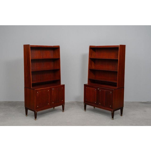 Item: Bookcase Period & Style: Neoclassical style - second half of the 20th century Features: - Elegant and practical...