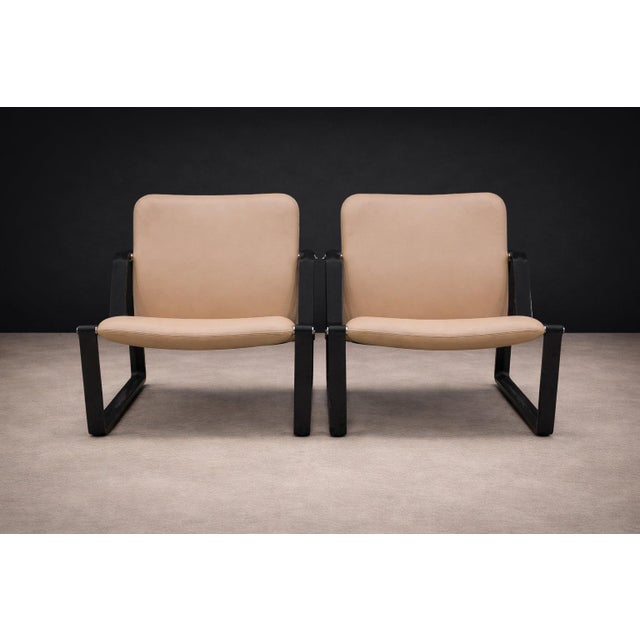 Jorge Zalszupin Lobby” armchairs in Metal & Leather, Jorge Zalszupin, 1970s - Lot 325 For Sale - Image 4 of 13