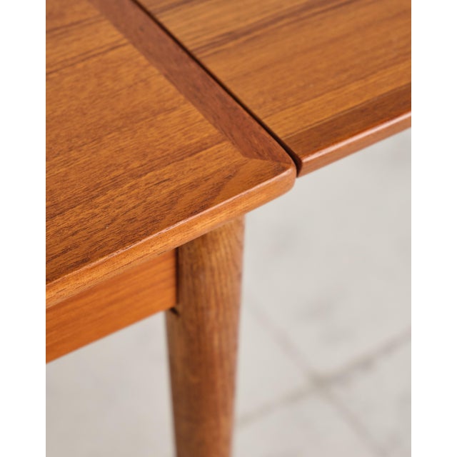 Mid-Century Modern Danish Extendable Dining Table in Teak by Spoul Hundevad for Hundevad & Co, 1960s For Sale - Image 14 of 18