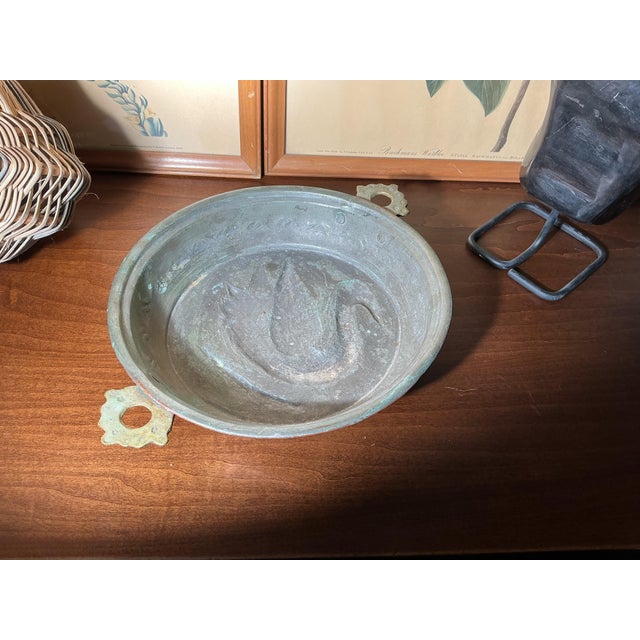 Copper Antique Copper Swan Mold With Brass Handles – French Country Kitchen Wall Decor, 10” For Sale - Image 8 of 9