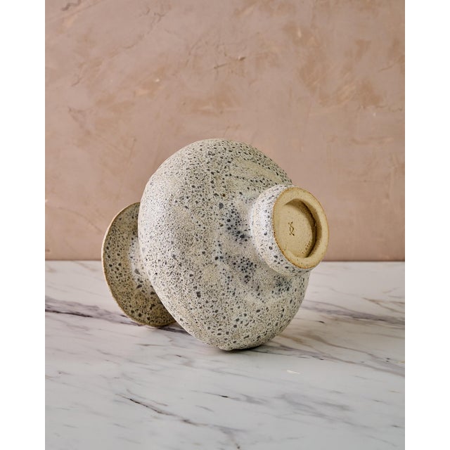 2020s Handcrafted "Calpide Granito" Decorative Vase by Canoa Lab in Speckled Gray Stoneware For Sale - Image 5 of 6