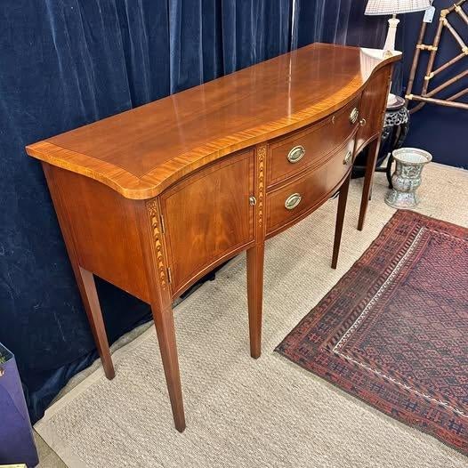 Traditional Federal Style Sideboard by Ethan Allen With Inlay For Sale - Image 3 of 8