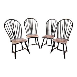 18Th Century Balloon Back Windsor Chairs From New England - Set of 4