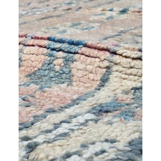 1980s Coral Handwoven Medallion Rug - 11 X 6.9 Ft For Sale - Image 5 of 6