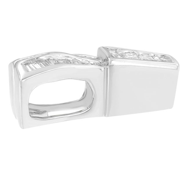 Contemporary 14K White Gold 1 1/3 cttw Princess and Baguette Cut Diamond Sparkling Shapes Pendant Necklace (H-I, SI1-SI2) For Sale - Image 3 of 4