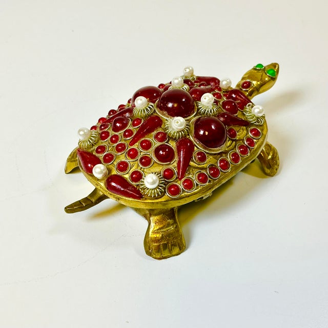 1960s Vintage Art Deco Coastal Hollywood Regency Bejeweled Brass Turtle Box For Sale - Image 11 of 18
