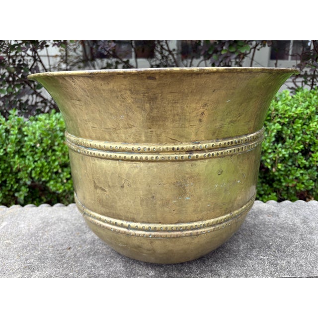 Italian Hammered Brass Planter Stamped Egidio Casagrande For Sale - Image 4 of 10