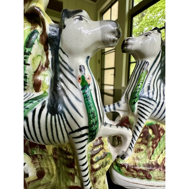 Exotic Pair Antique English Stafffordshire Zebras With Serpentines, 19th Century, For Sale In Chicago - Image 6 of 14
