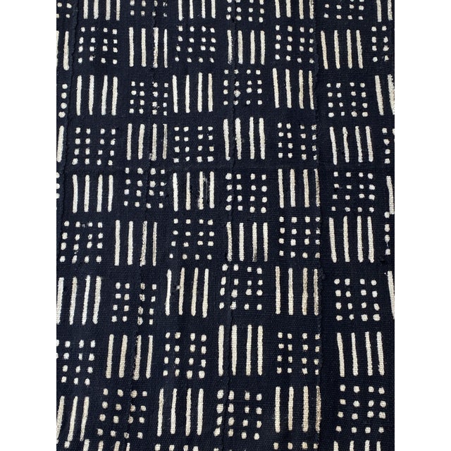 African Black and White Mud Cloth Textile Mali 58" by 35" For Sale - Image 4 of 4