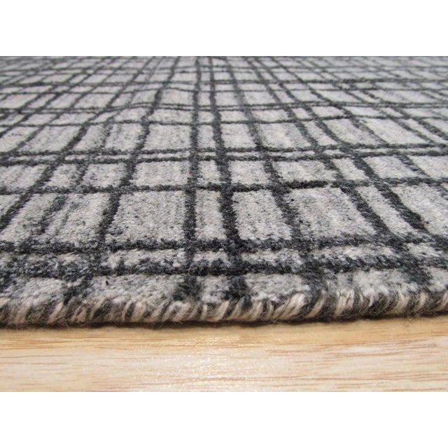5x8 Gray Hand-Knotted Bamboo Silk Linear Grid Geometric Modern Carpet Rug For Sale - Image 4 of 5