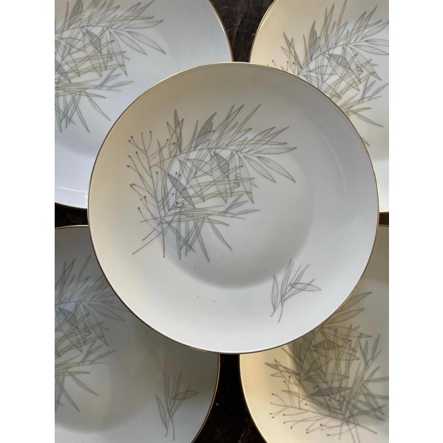 Rosenthal Vintage Mid-Century Modern Rosenthal 9.75” Plates in Loewry Grasses Pattern - Set of Seven (7) For Sale - Image 4 of 11