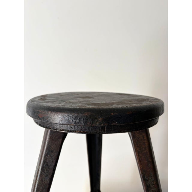 Modern Industrial Stool in Iron and Wood, 1920s For Sale - Image 3 of 8