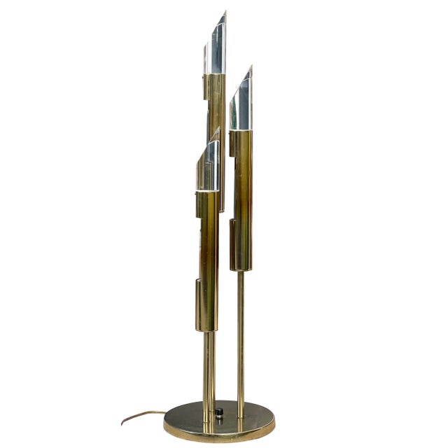 1970’s Modern Italian Space Age Brass and Lucite Table Lamp For Sale - Image 4 of 13