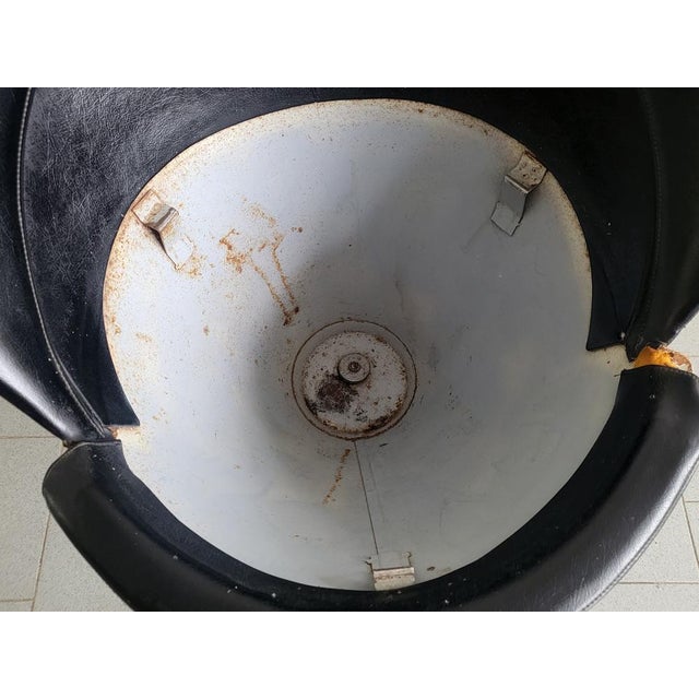 Vintage Cone Chair in Steel and Skaî by Verner Panton, 1960s For Sale - Image 3 of 15