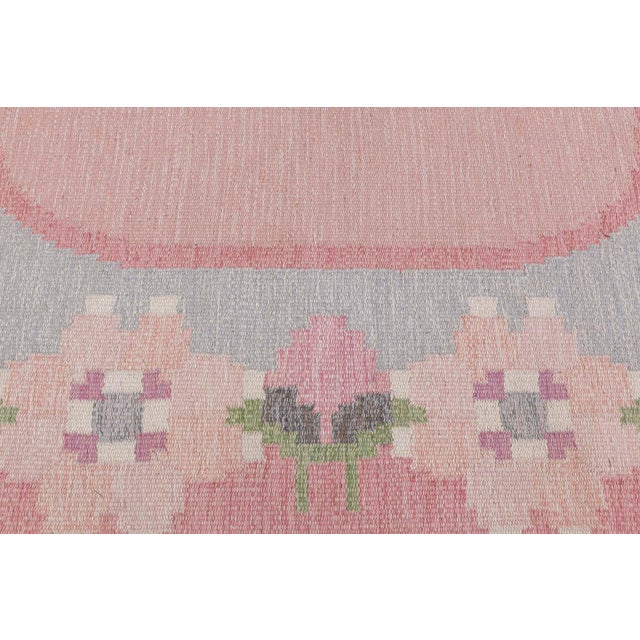 Light Pink Doris Leslie Blau Vintage Swedish Flat Woven by Ingegerd Silow For Sale - Image 8 of 9
