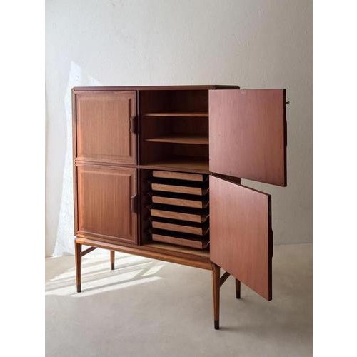 Swedish Model 2910 Buffet Cabinet in Mahogany from Bodafors For Sale - Image 17 of 18