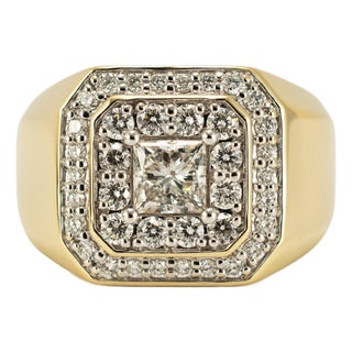 Men’s 10k Yellow Gold 1.82ct Princess & Round Halo Lab Grown Diamond Band Ring, Size 10 For Sale
