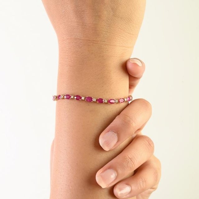 Ruby Red 6.93Ct Mozambique Oval Cut Red Ruby & Diamond Tennis Bracelet in 14k Yellow Gold For Sale - Image 8 of 14