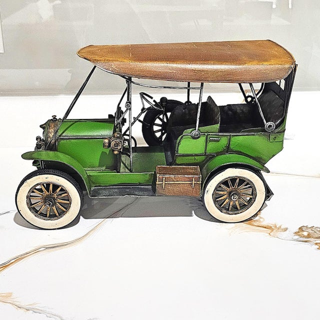 Cabin Vintage 1916 Chevrolet Baby Grand Touring Car Model – Decorative Collectible For Sale - Image 3 of 18