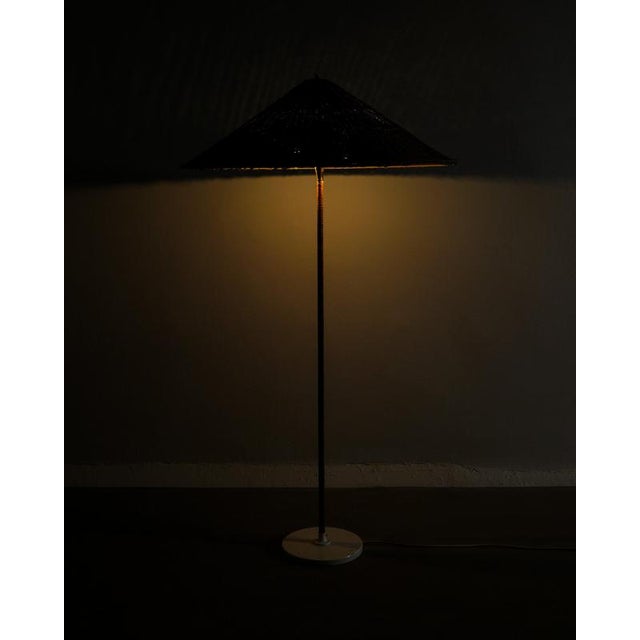 Finnish Mid-Century Floor Lamp in Brass & Rattan Attributed to Paavo Tynell Produced by Itsu Finland, 1940s For Sale - Image 6 of 9