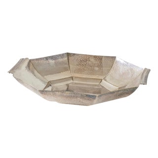 Art Deco Octagonal Bowl in Hand-Hammered and Silver-Plated Brass, 1930s For Sale