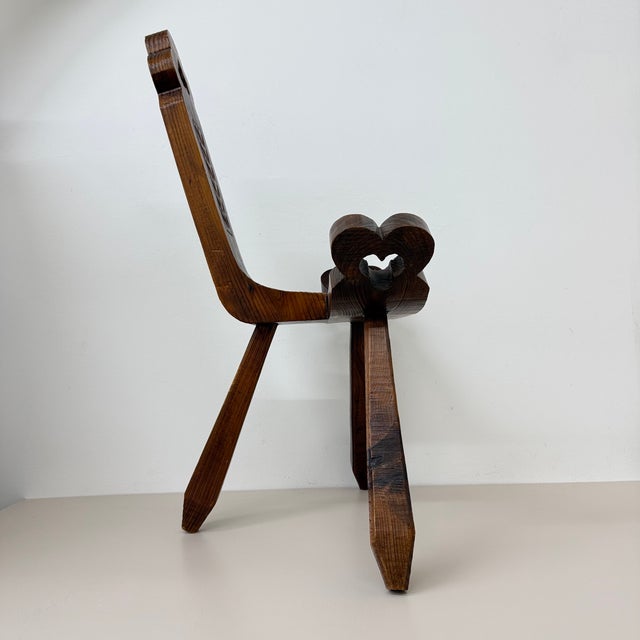 Spanish Brutalist Hand Carved Oak Tripod Chair, 1970s For Sale - Image 16 of 18