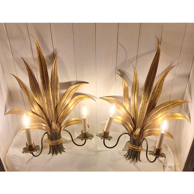 1960s Florentine Wall Lamps in Colored Metal, 1960s, Set of 2 For Sale - Image 5 of 7