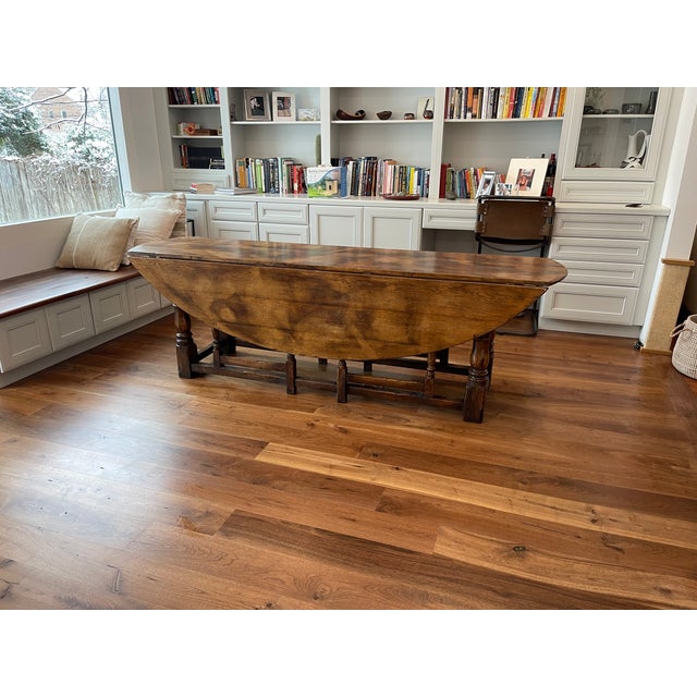 1980s 1980s English Windsor Gate Leg Drop Leaf Table and Chairs For Sale - Image 5 of 9