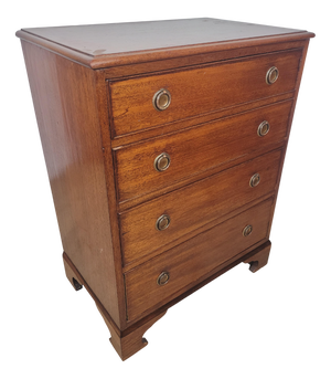 Vintage English Chest of Drawers in Mahogany, 1960