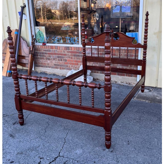 Victorian Mid 20th Century Full Size Spool Poster Bed by Davis Cabinet Co For Sale - Image 3 of 11