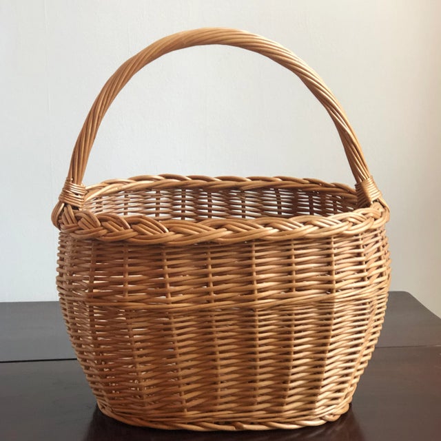 Farmhouse Large French-Style Oval Market Basket For Sale - Image 3 of 13