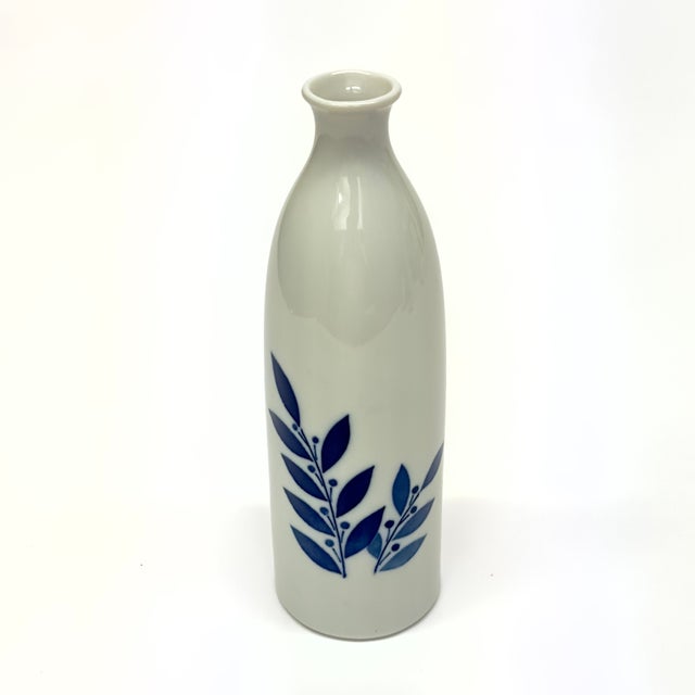 Eclectic Blue & White Porcelain Vessel Curation - Group of 5 For Sale - Image 14 of 18