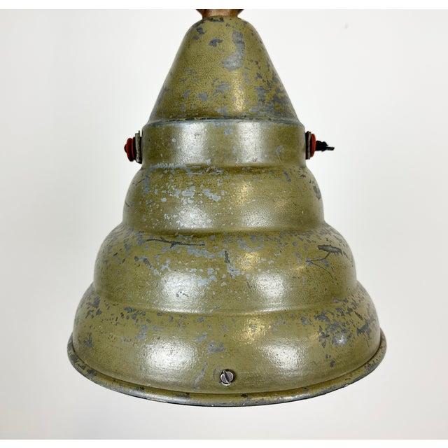 Industrial Aluminium Hanging Lamp in Green, 1970s For Sale - Image 4 of 14